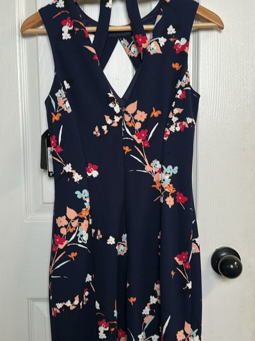 Guess Navy Floral Sheath Dress Size 4 NWT Cutout Neckline - Picture 2 of 4